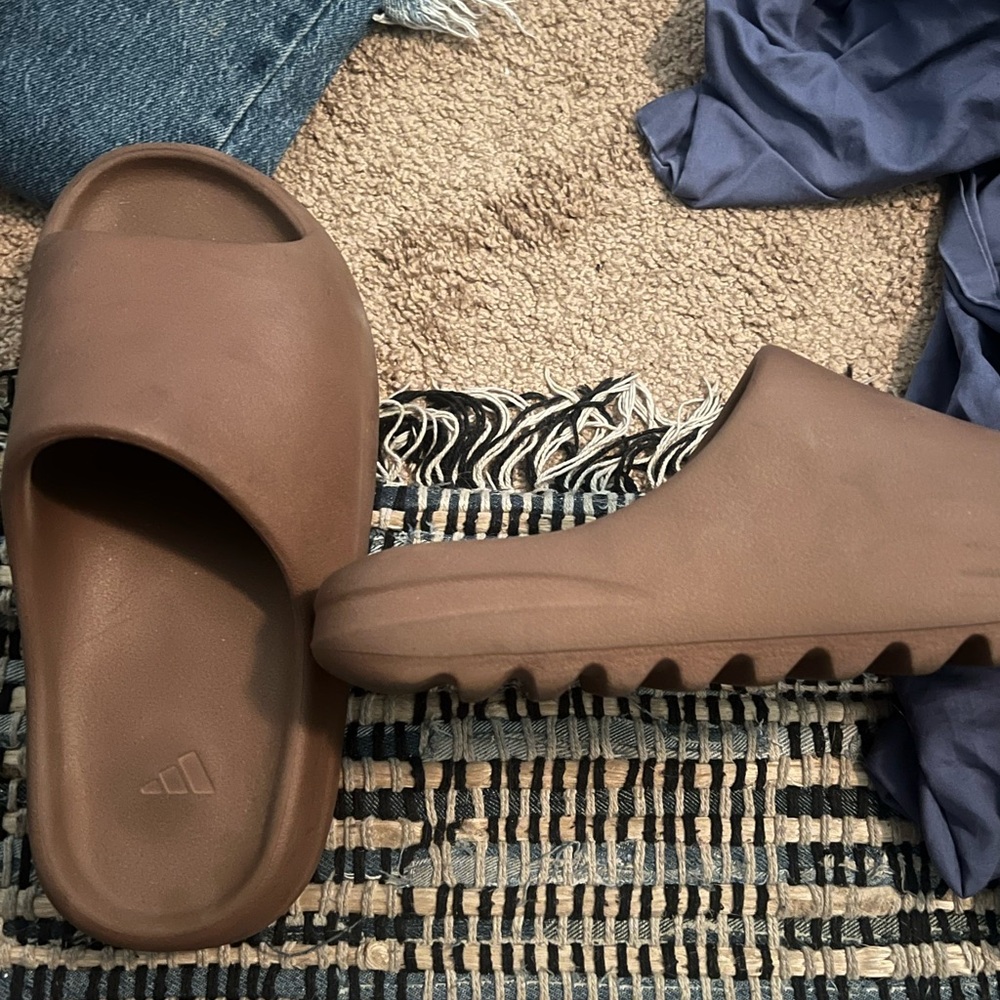 Yeezy slides brown